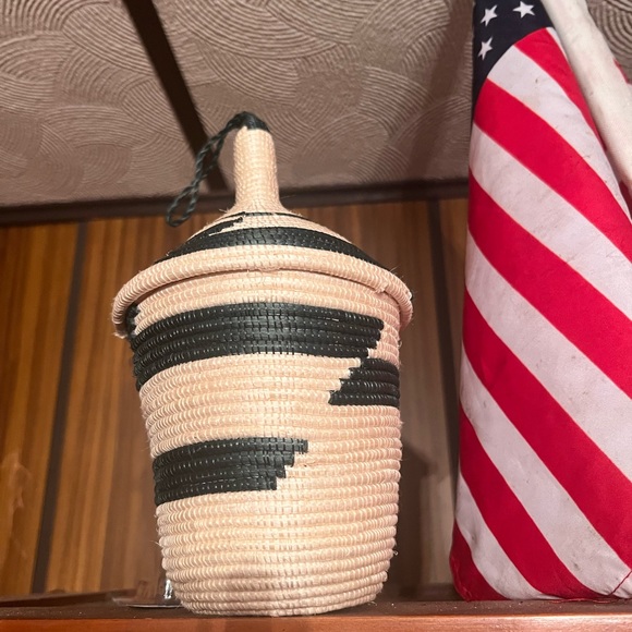 Ubuseke or ibyibo - Picture 3 of 5